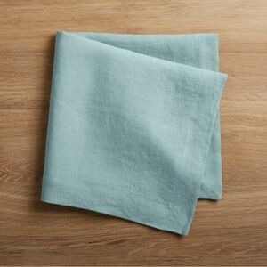 Crate&Barrel / Helena Blue Mist / 6 Linen Napkins | Crate and Barrel